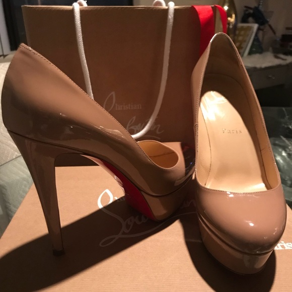 Christian Louboutin 37.5 - Picture 2 of 8